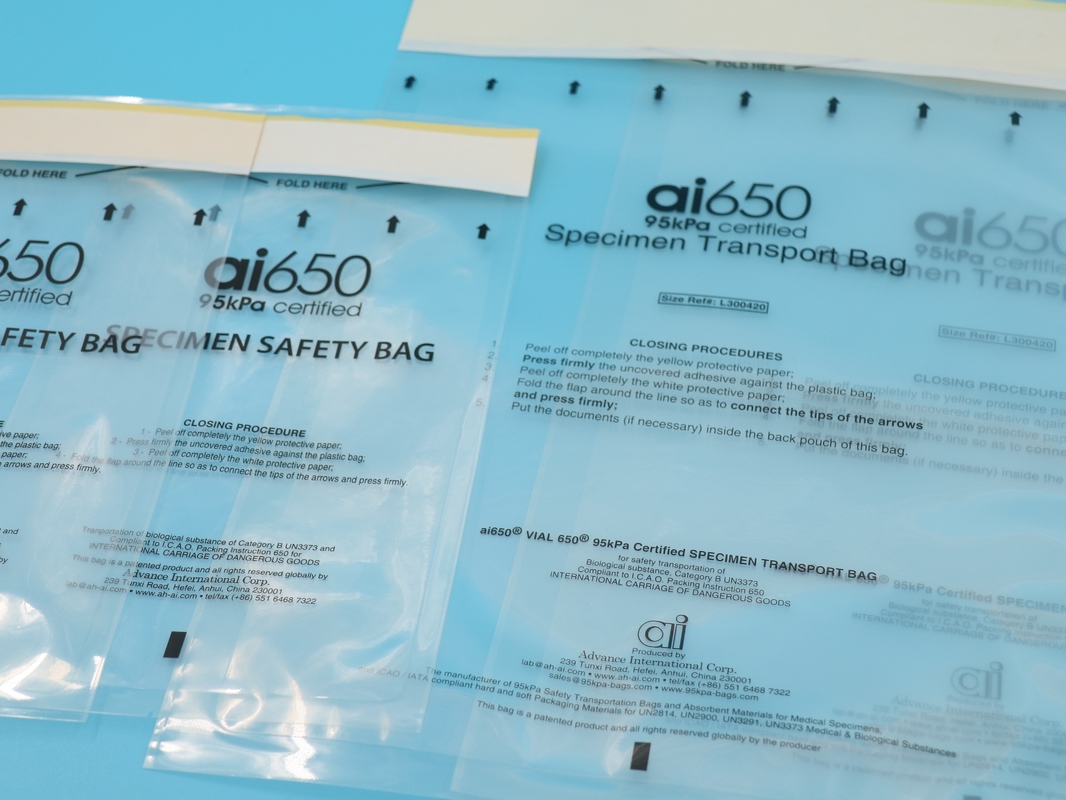 3 strati / 2 strati Laboratorio Eco-friendly Biohazard Medical Sample Kangaroo Transport Collection 95kpa Bag