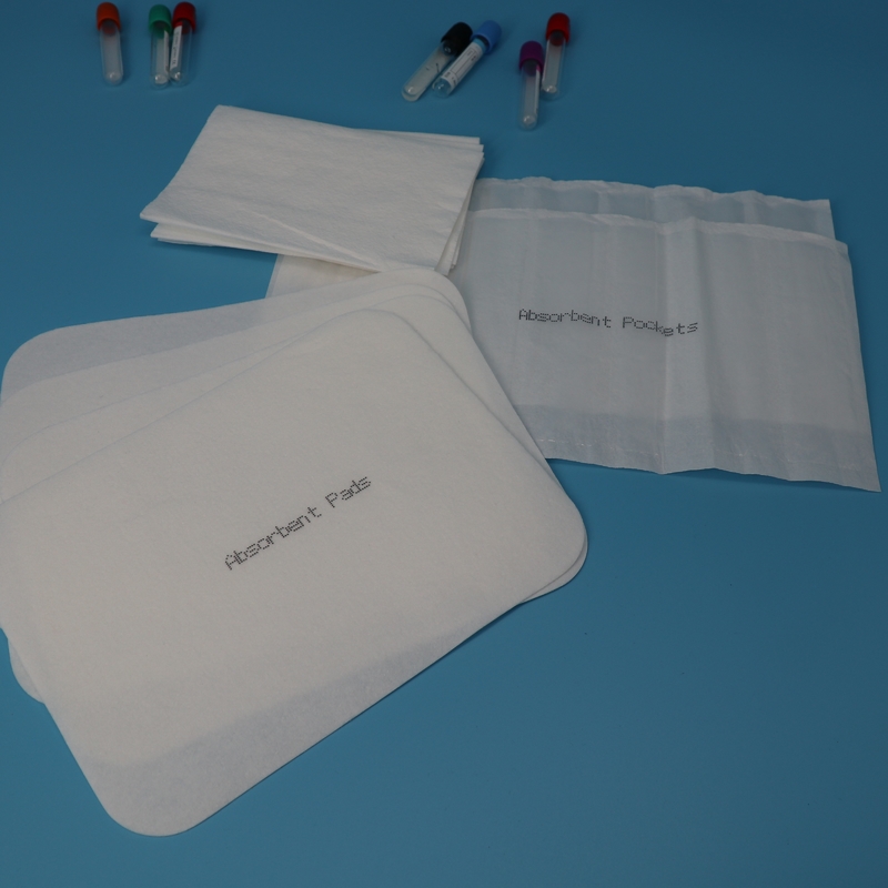 Pad assorbitori bianchi da 65 mm x 70 mm per test di laboratorio o per perdite da piccoli dispositivi medici