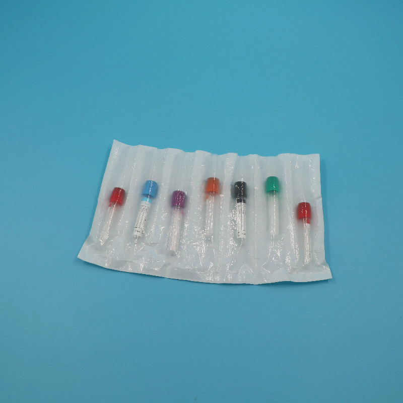 Centrifughe nei laboratori medici per la raccolta e il trattamento di campioni di sangue