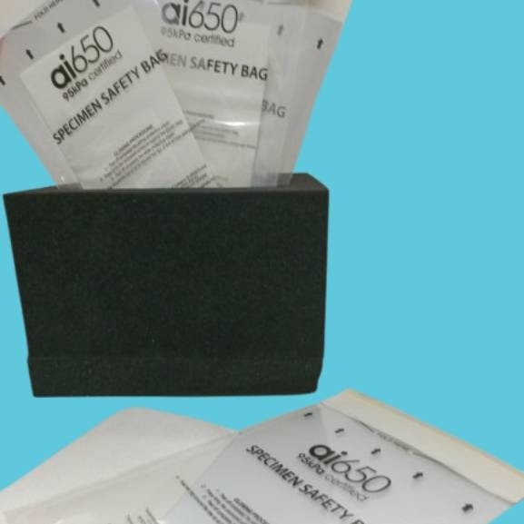 Trasporto di campioni per ospedali a prova d'acqua Dispositivo di laboratorio Personalizza l' antibiotico medico 3 / 4 strati 95kpa Esemplare Sacchetto di pericolo biologico con borsa per documenti